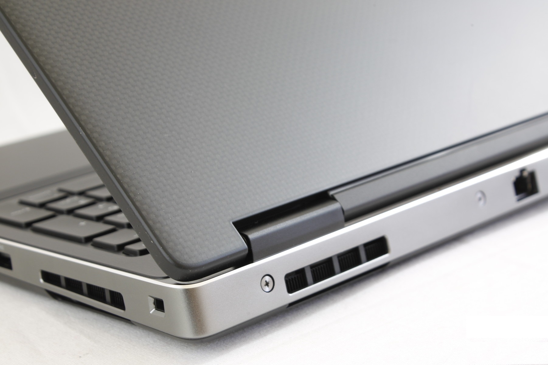Đánh giá Dell Precision 7530: Bước tiến về thiết kế, hiệu năng so với trước đây, Chuyên trang tư vấn Laptop