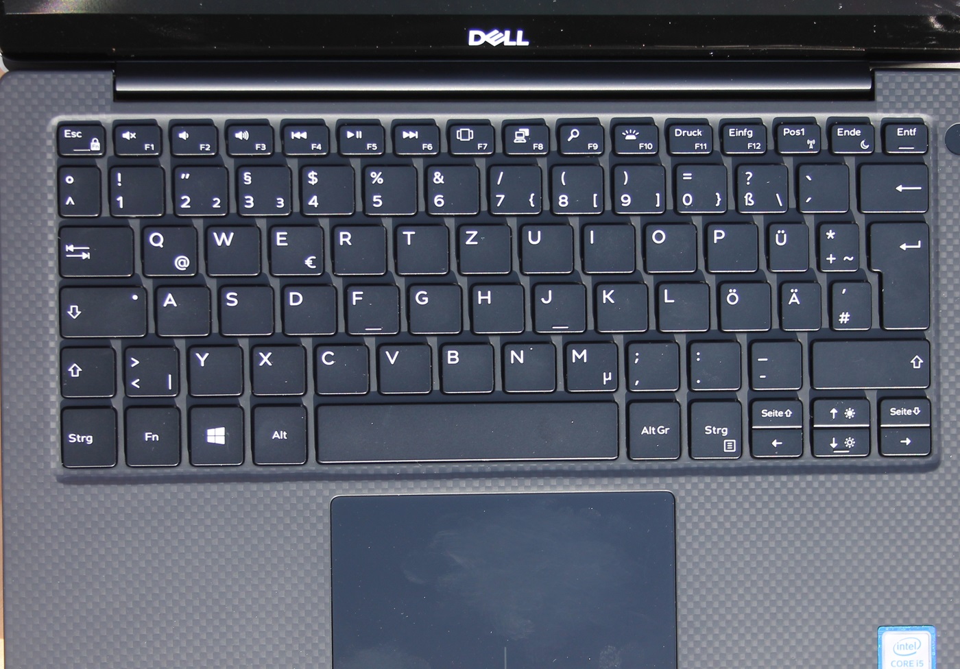 Đánh giá Dell XPS 13 7390 Core i7-10710U: Vi xử lý 6 nhân mạnh mẽ, Chuyên trang tư vấn laptop