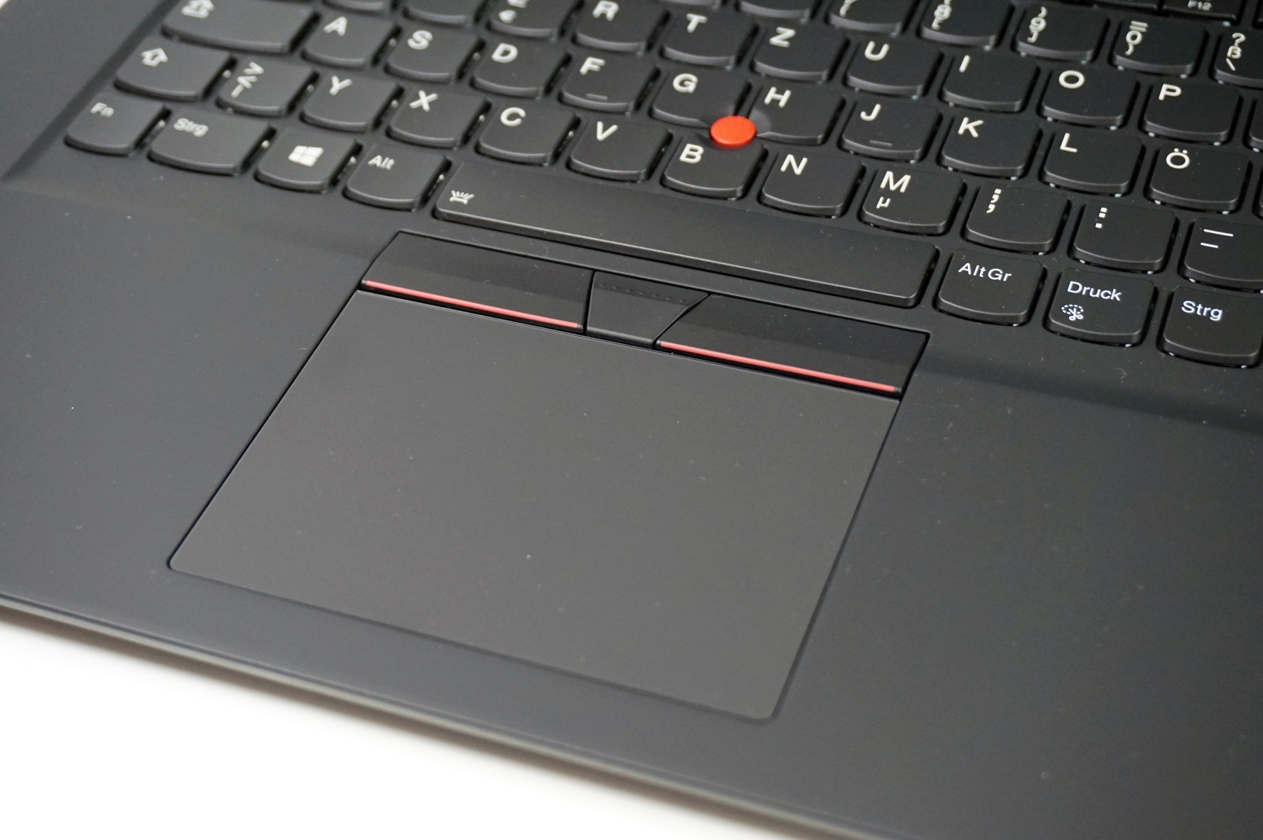 Đánh giá Lenovo ThinkPad X1 Extreme Gen 1: Rất đa năng !, trang web tư vấn về máy tính xách tay