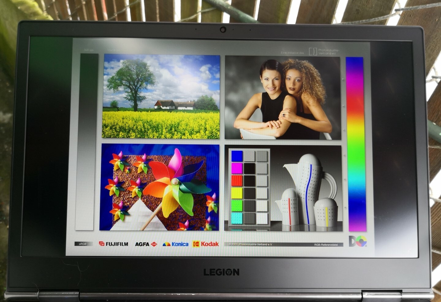 Đánh giá Lenovo Legion Y740-17ICH: Laptop chơi game RTX 2080 giá rẻ nhất !, trang web tư vấn về máy tính xách tay