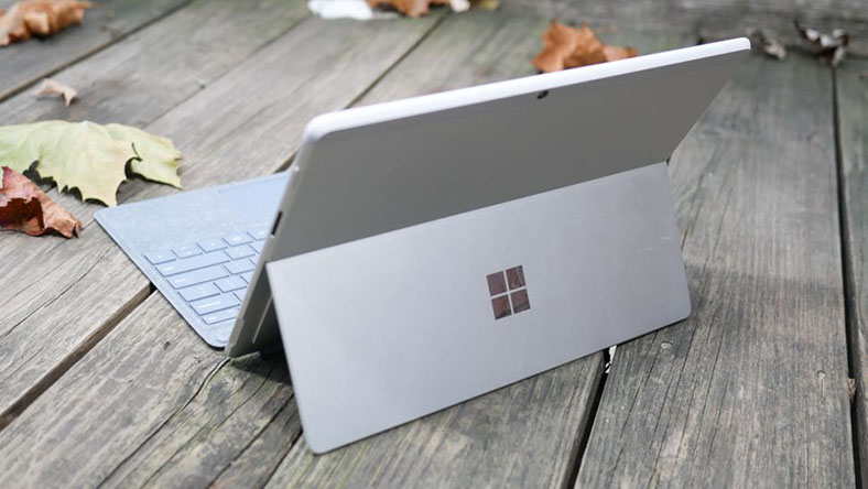 Microsoft Surface Pro X (2020, SQ2)
